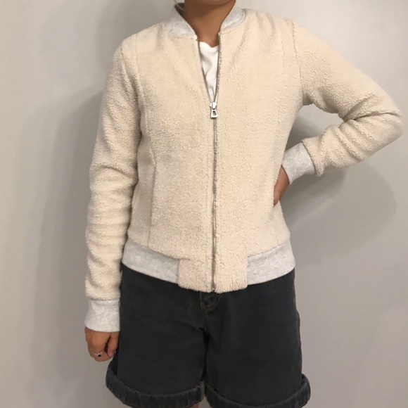GAP SHERPA BOMBER JACKET!! - Picture 3 of 3